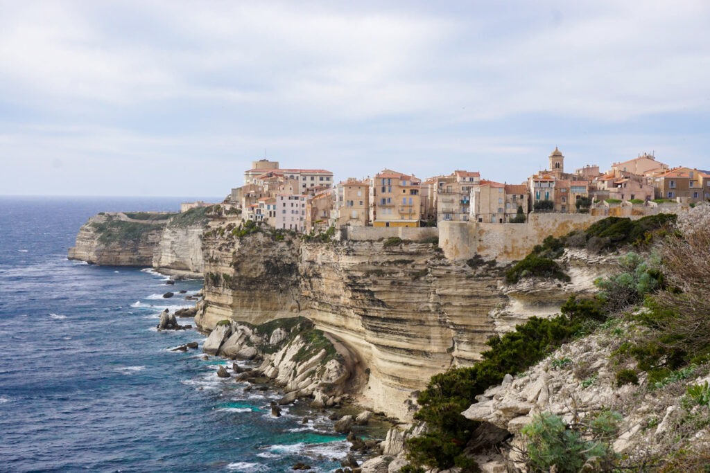 Eine fähr-fahrene Situation in Bonifacio